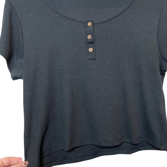 Target Basic Black Ribbed Wooden Button Crewneck Short Sleeve Cropped Top - Picture 3 of 14